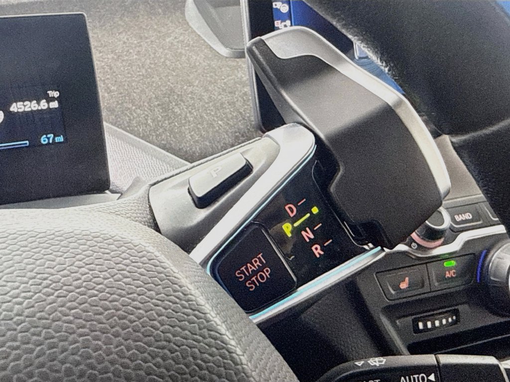 Used 2020 BMW i3 RWD image 17