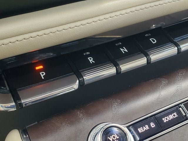 Used 2020 Lincoln Aviator Reserve w/ Equipment Group 202A AWD/4WD image 18
