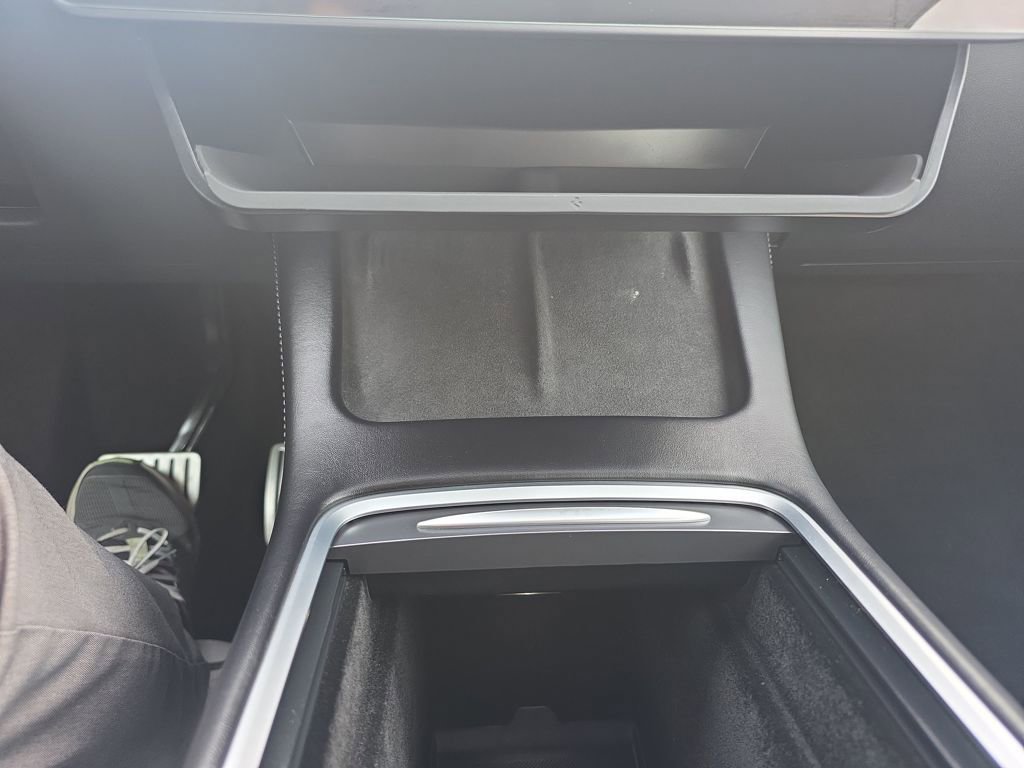Used 2022 Tesla Model Y Performance image 28