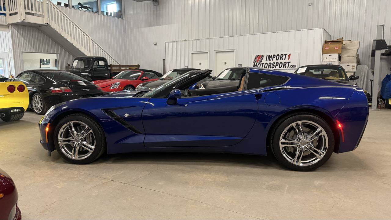 Used 2017 Chevrolet Corvette Stingray Coupe w/ 2LT Preferred Equipment Group RWD image 7