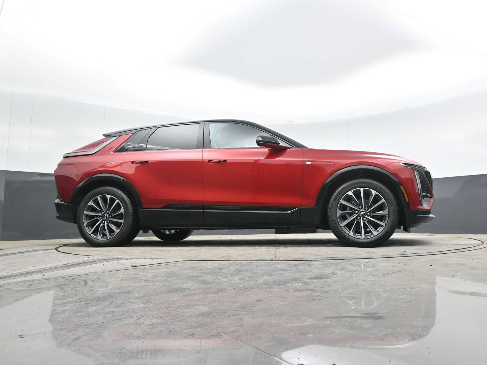 New 2025 Cadillac Lyriq Sport image 45