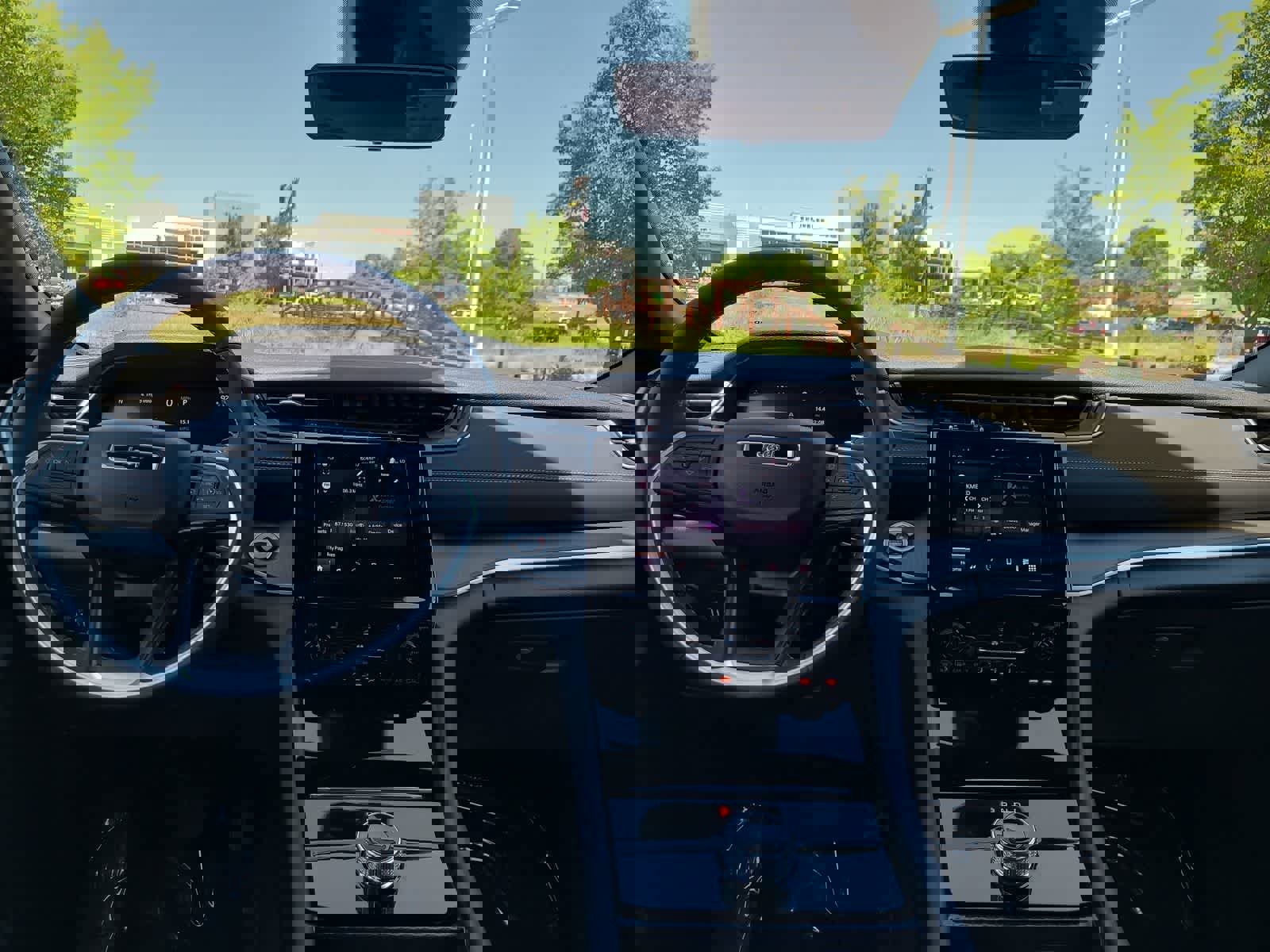 New 2025 Jeep Grand Cherokee Altitude w/ Trailer Tow Package image 18