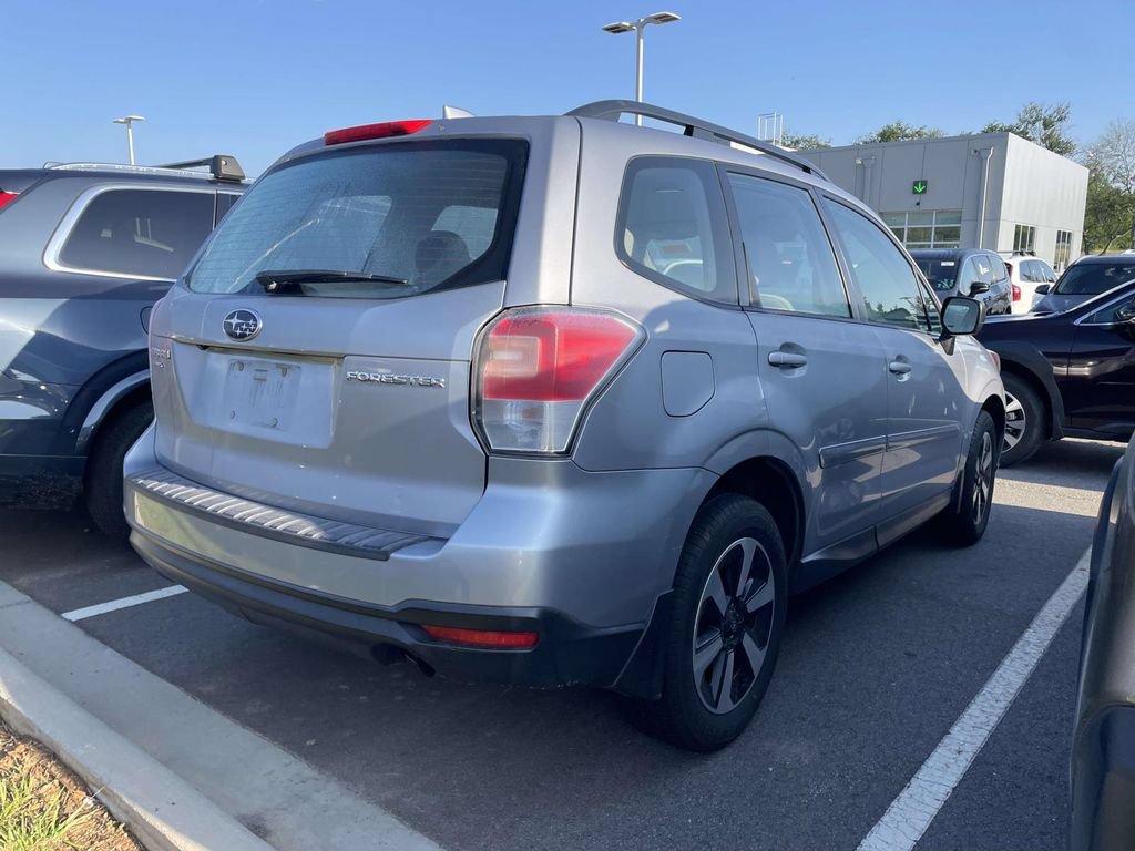 Used 2018 Subaru Forester 2.5i w/ Alloy Wheel Package AWD/4WD image 4