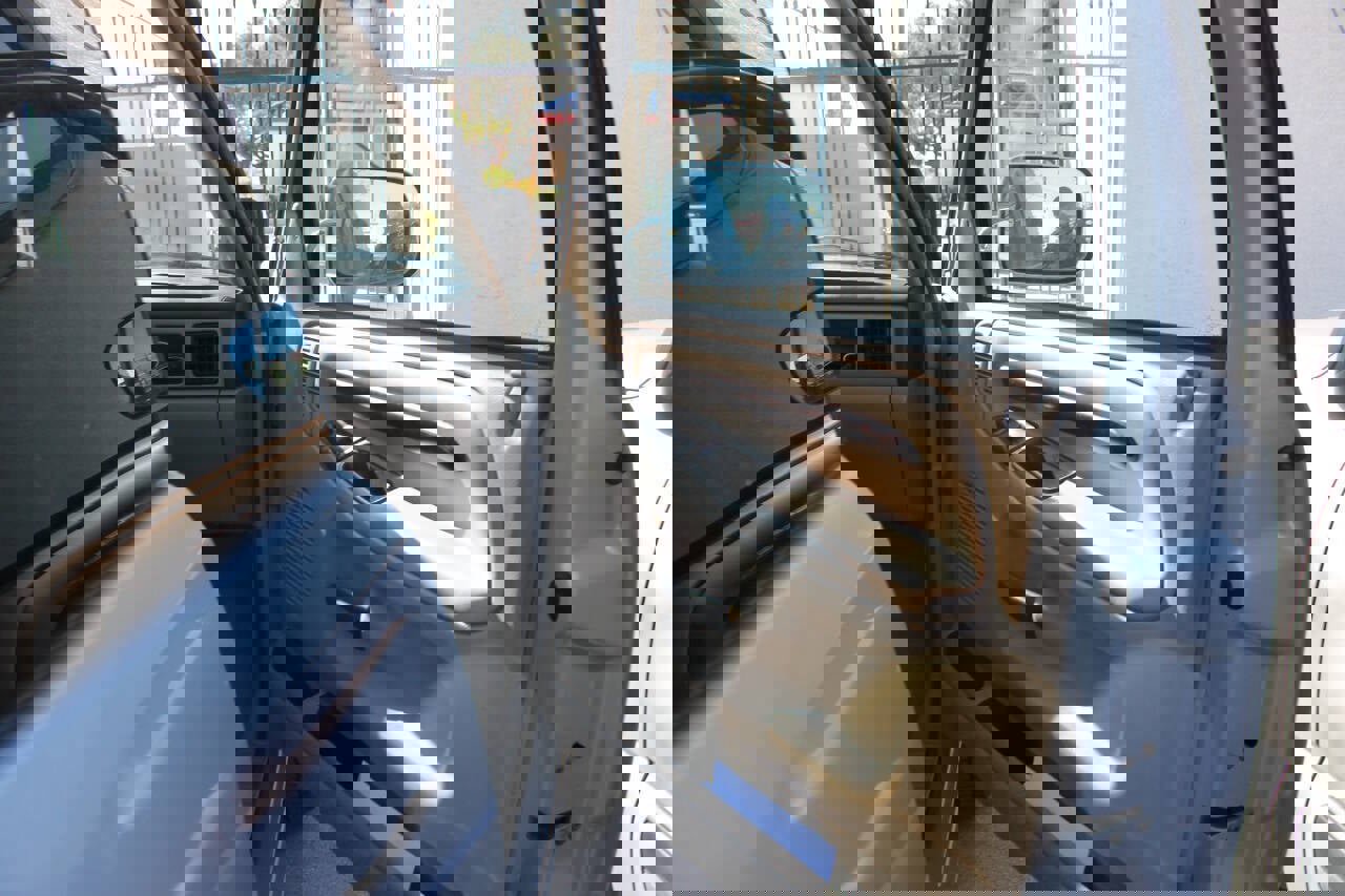 Used 1997 Dodge Ram 2500 Truck 2WD Club Cab image 16