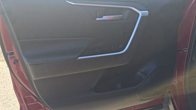 Used 2023 Toyota RAV4 XLE w/ Convenience Package AWD/4WD image 13