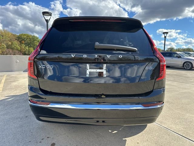 New 2026 Volvo XC90 B5 Plus w/ Protection Package image 6