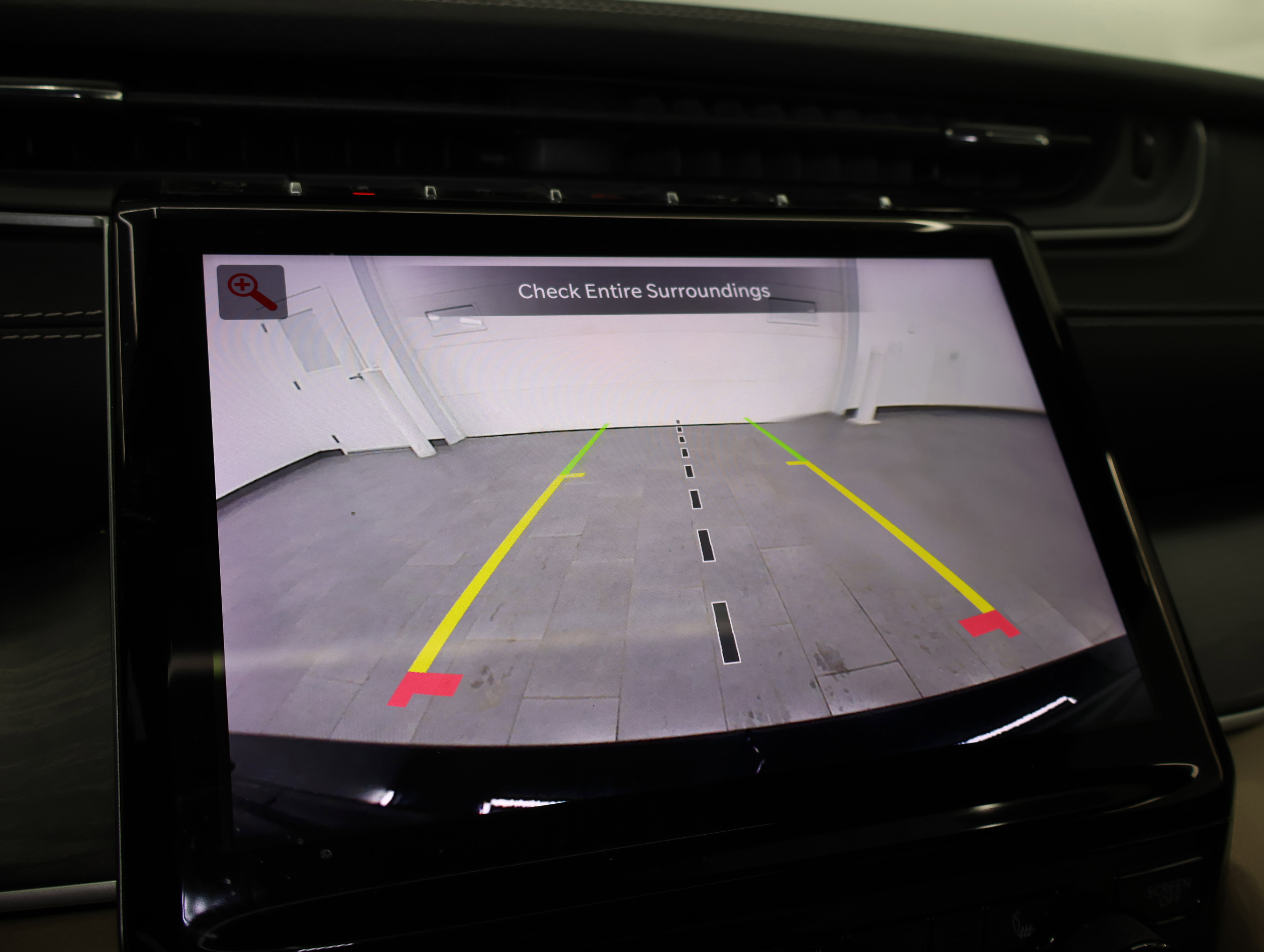 Used 2023 Jeep Grand Cherokee Limited image 17