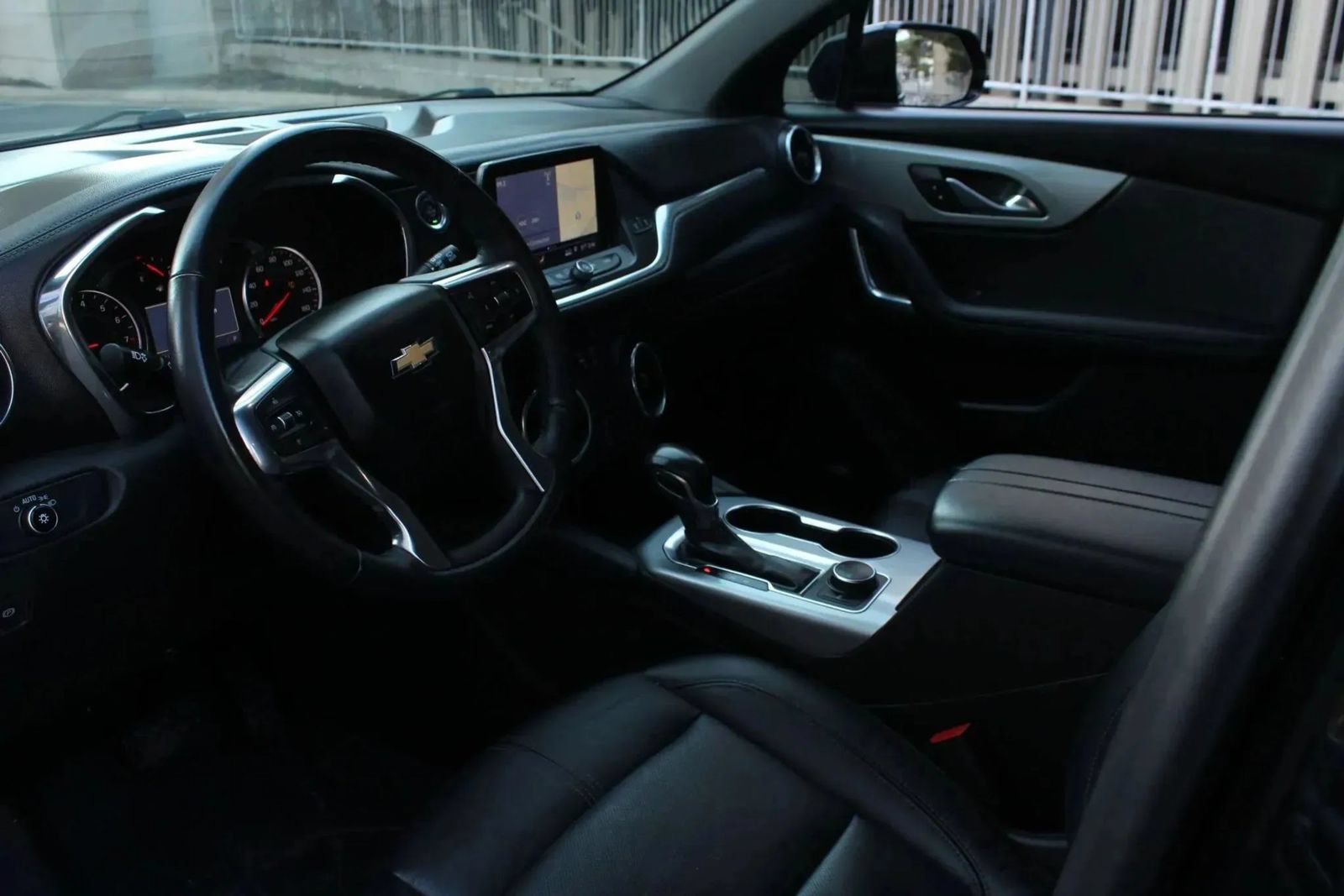 Used 2019 Chevrolet Blazer LT w/ Sound & Technology Package FWD image 14