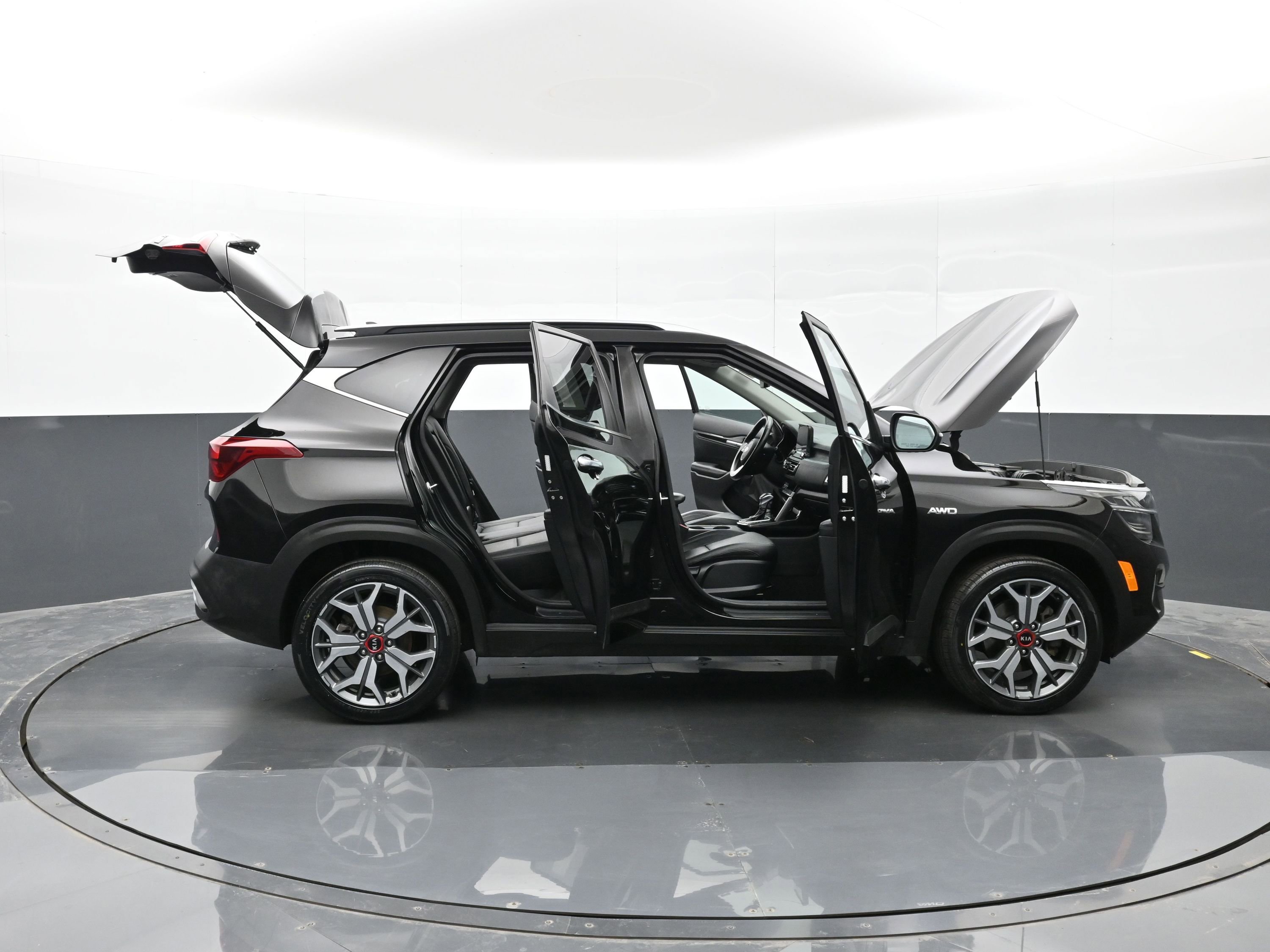 Used 2021 Kia Seltos SX w/ SX Sunroof Package image 47