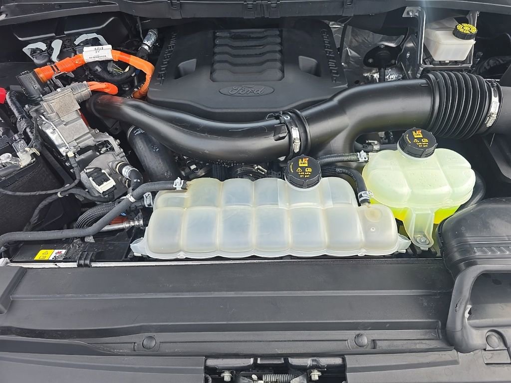 Used 2022 Ford F150 Lariat image 10