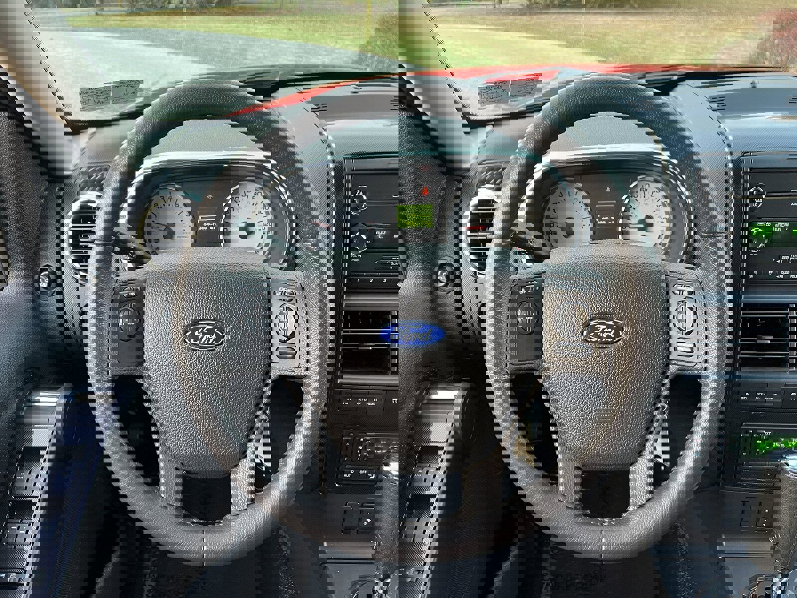 Used 2008 Ford Explorer Sport Trac Adrenalin image 21