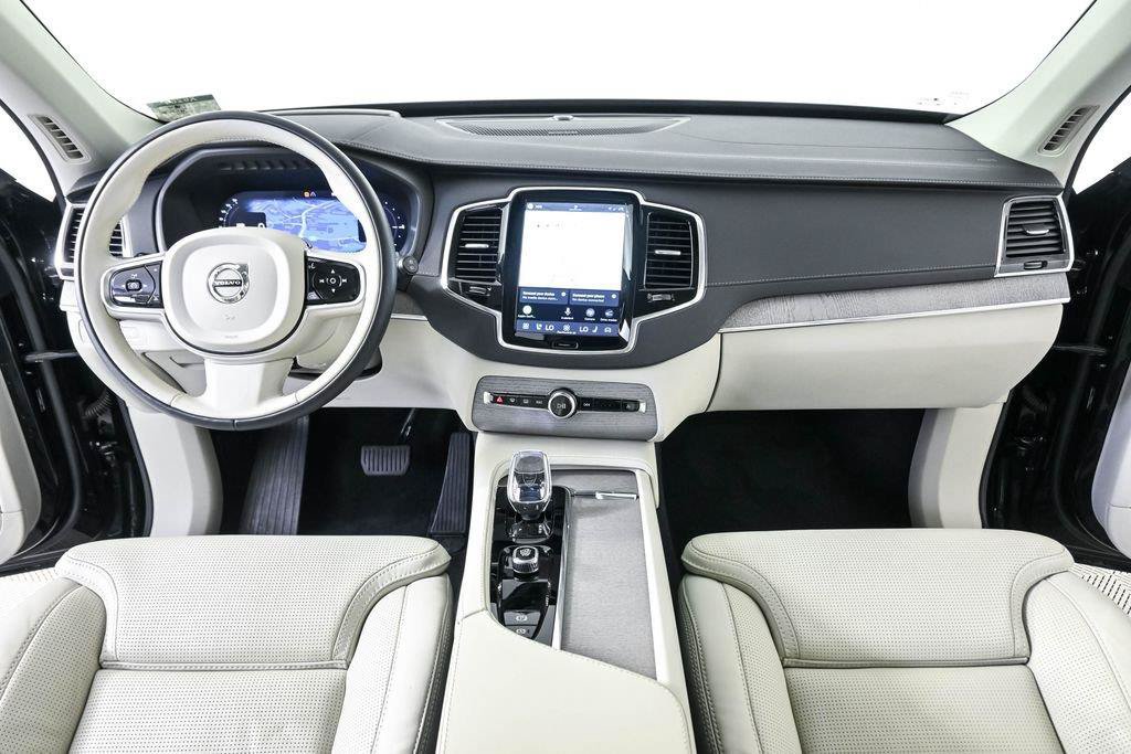 Certified 2025 Volvo XC90 T8 Ultra w/ Protection Package Premier AWD/4WD image 20