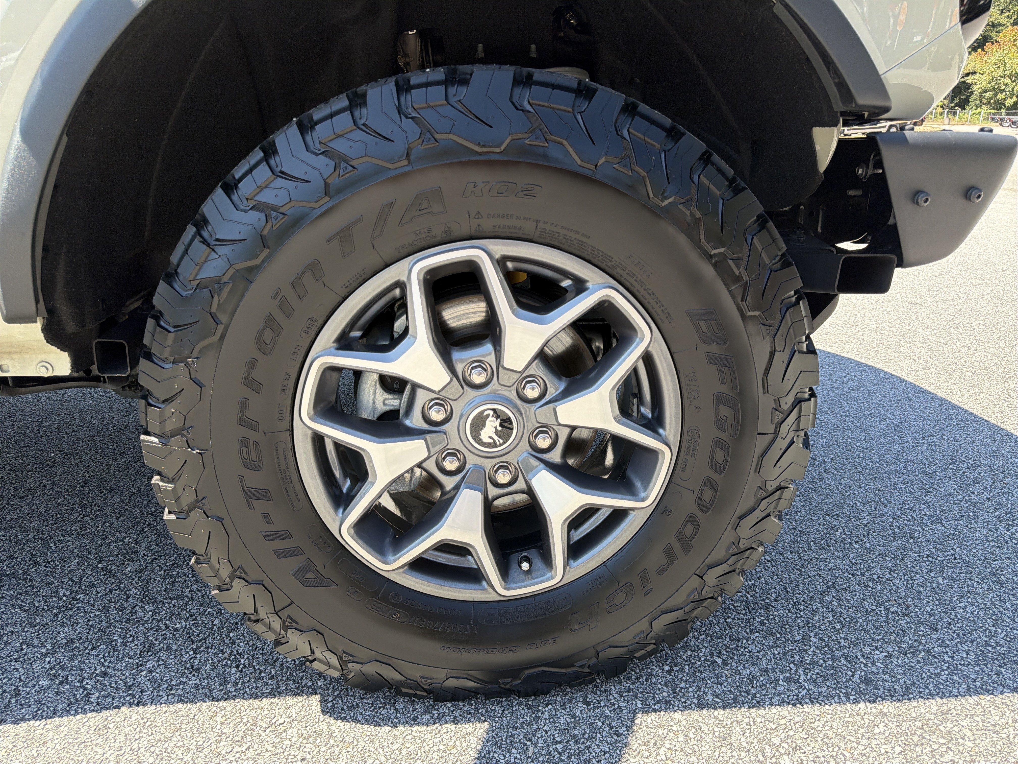Used 2025 Ford Bronco Badlands AWD/4WD image 14