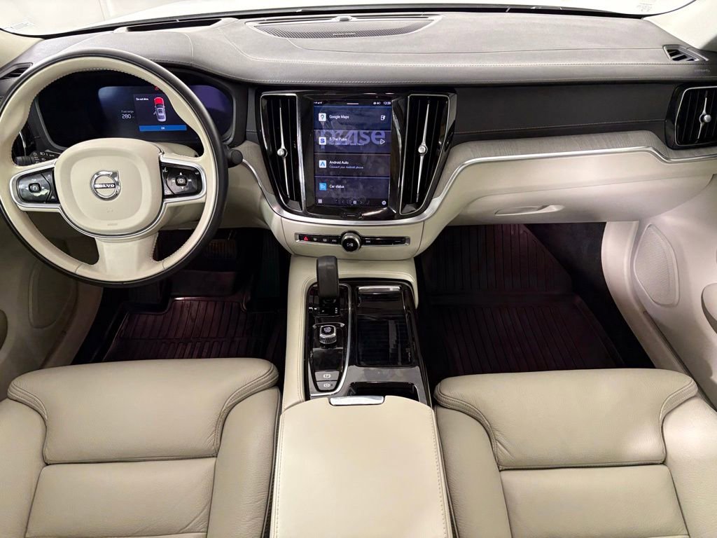 Used 2024 Volvo S60 T8 Ultimate w/ Climate Package image 33
