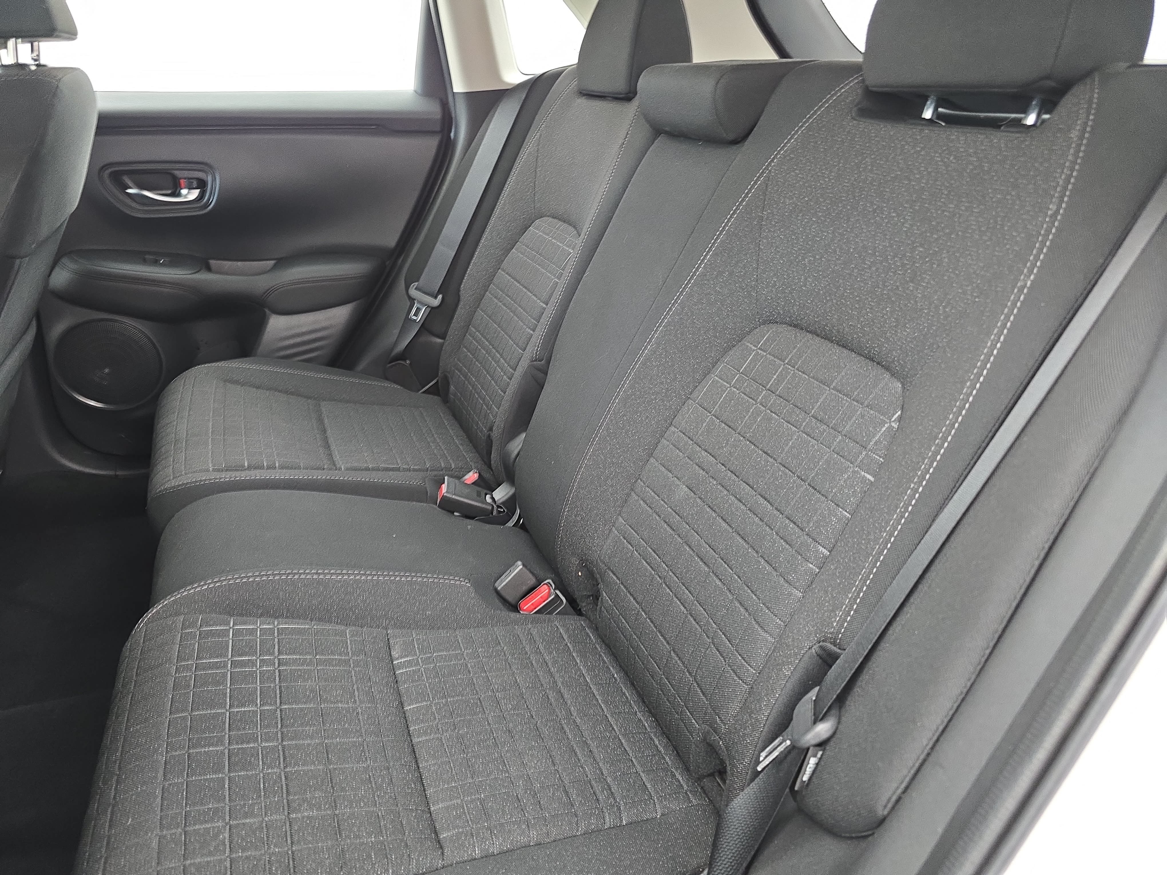 Certified 2025 Honda HR-V LX image 13