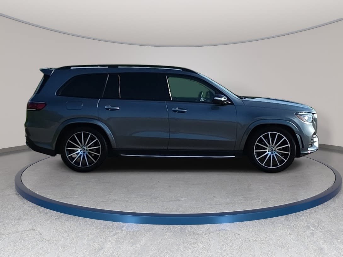 Used 2023 Mercedes-Benz GLS 580 4MATIC image 4
