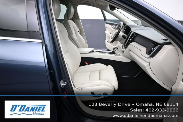 Used 2018 Volvo XC60 T5 Inscription AWD/4WD image 43