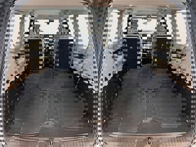 Used 2023 Jeep Wagoneer Series II w/ Flexible Seating Group image 8