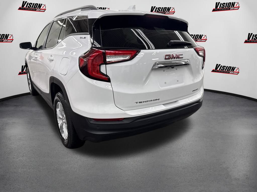 Used 2024 GMC Terrain SLE w/ Driver Convenience Package AWD/4WD image 7