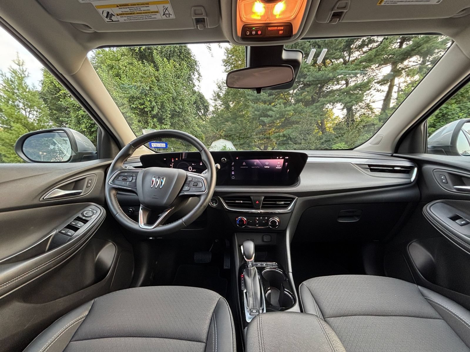 Used 2025 Buick Encore GX Preferred FWD image 31