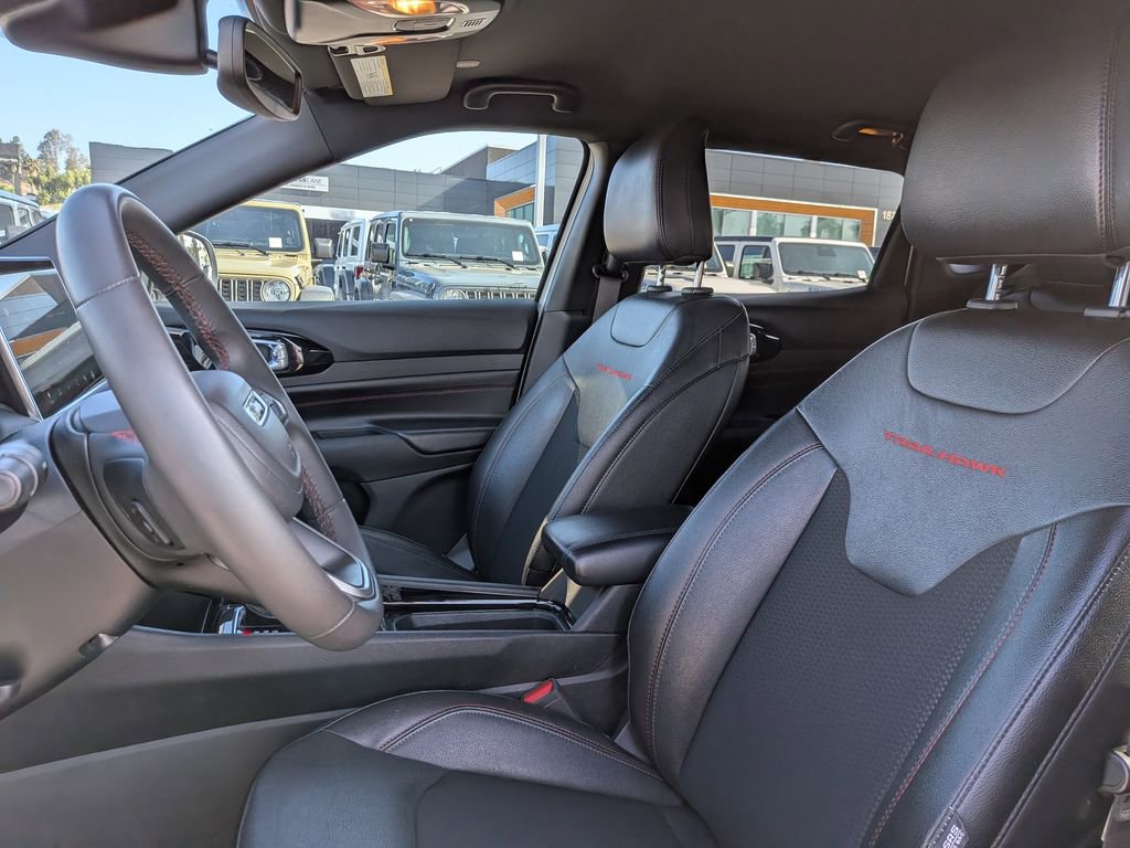 Used 2024 Jeep Compass Trailhawk image 17