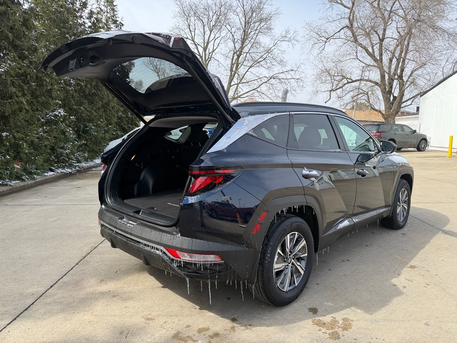 Used 2024 Hyundai Tucson Blue image 13