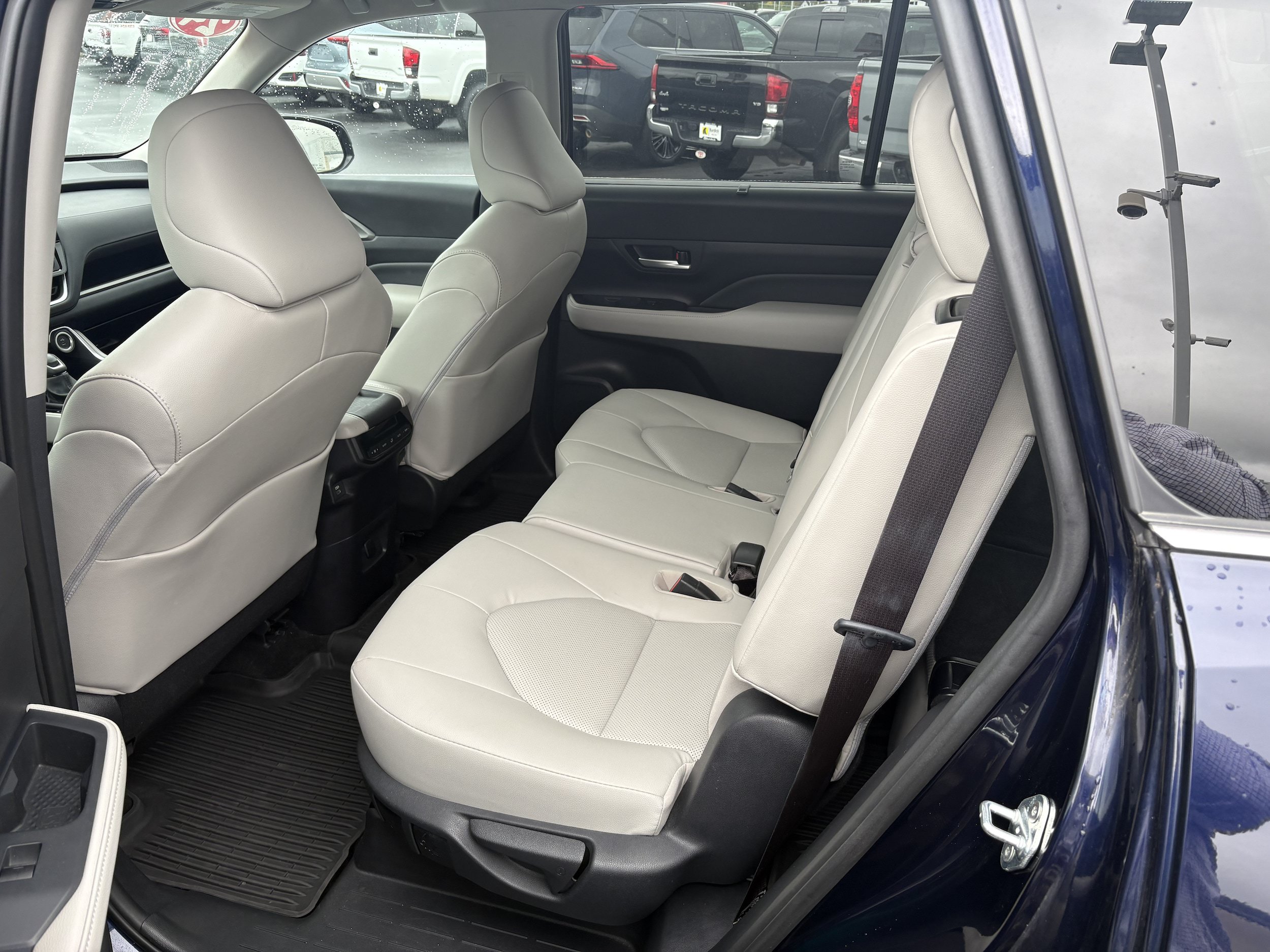Certified 2024 Toyota Grand Highlander AWD image 7
