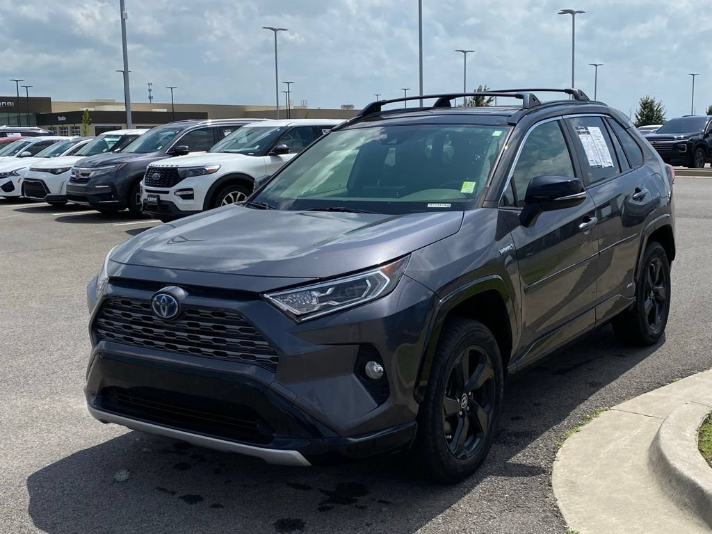Used 2019 Toyota RAV4 XSE AWD/4WD image 3