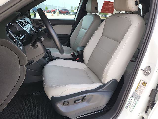 Used 2021 Volkswagen Tiguan SE R-Line w/ 3rd Row Seat Package AWD/4WD image 12