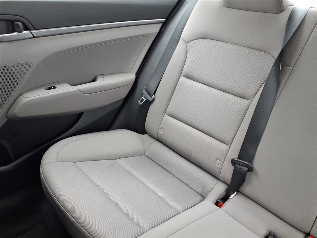 Used 2018 Hyundai Elantra SE FWD image 22