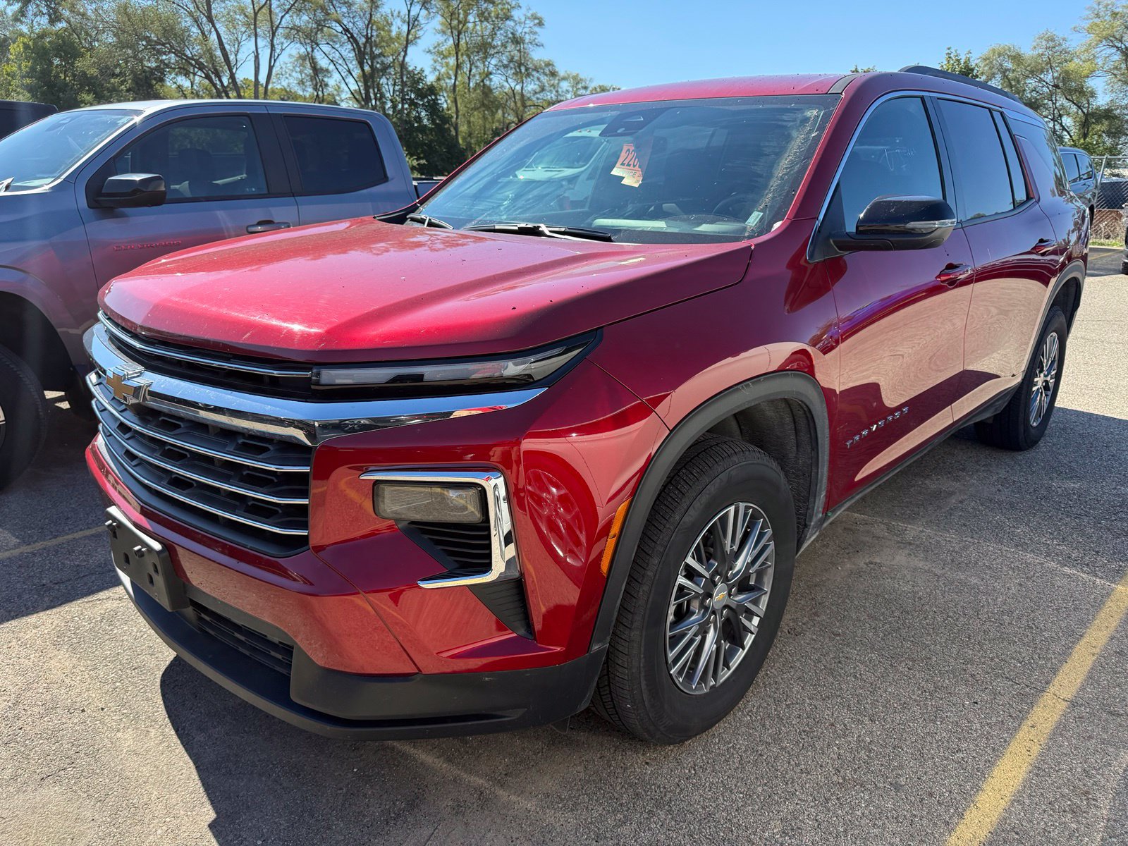 Used 2026 Chevrolet Traverse LT AWD/4WD image 5