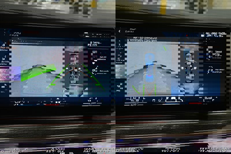 Used 2023 BMW 760i xDrive w/ Parking Assistance Package image 32