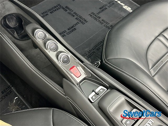 Used 2021 Ferrari F8 Tributo image 33