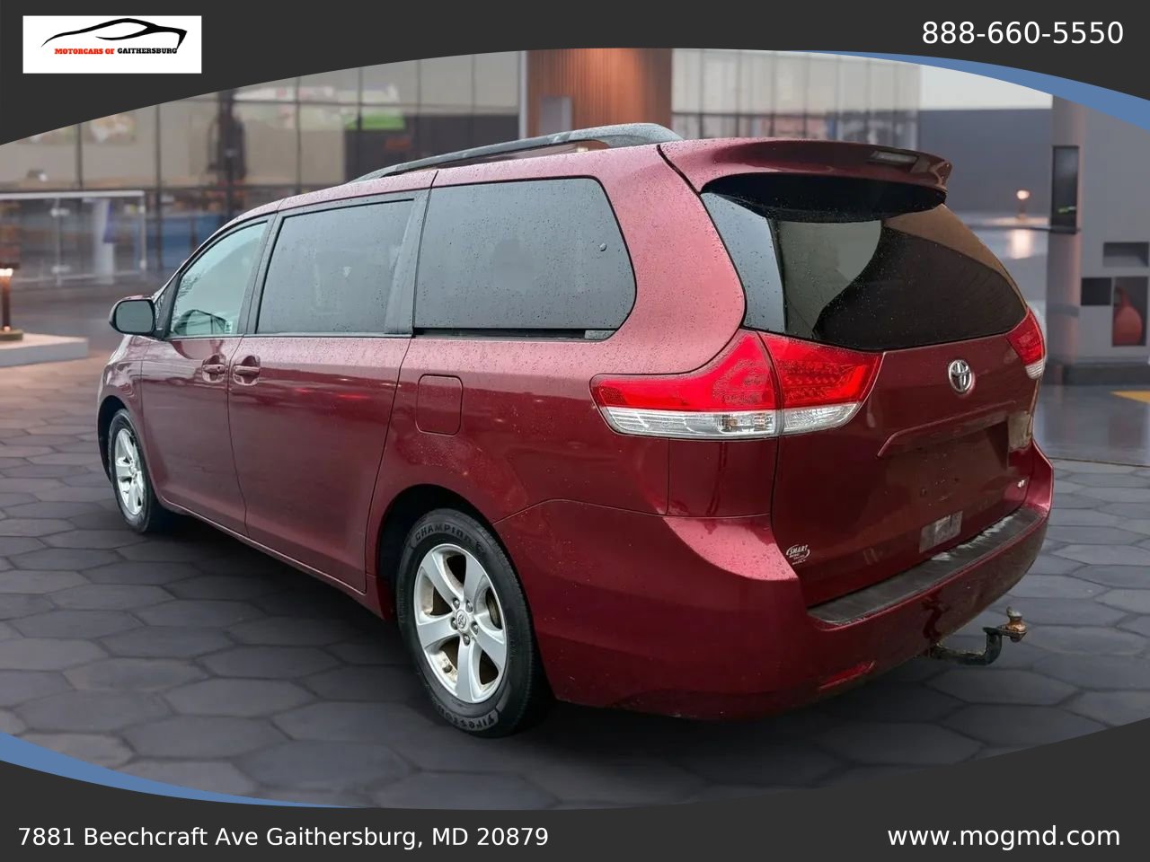 Used 2012 Toyota Sienna LE image 3