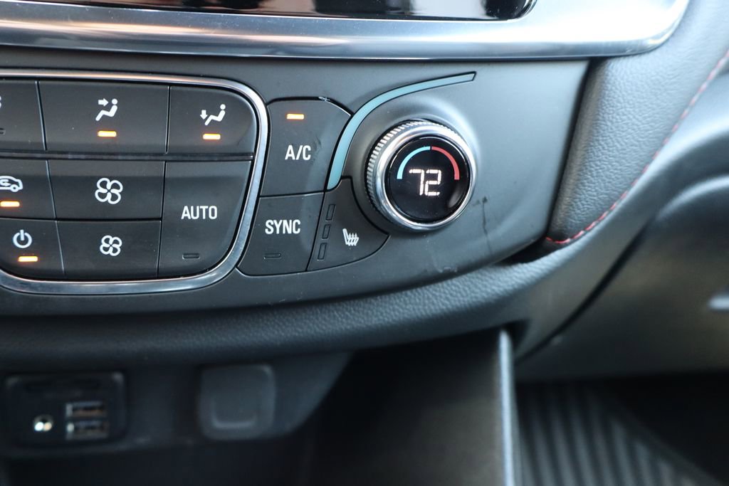 Used 2023 Chevrolet Traverse RS image 13