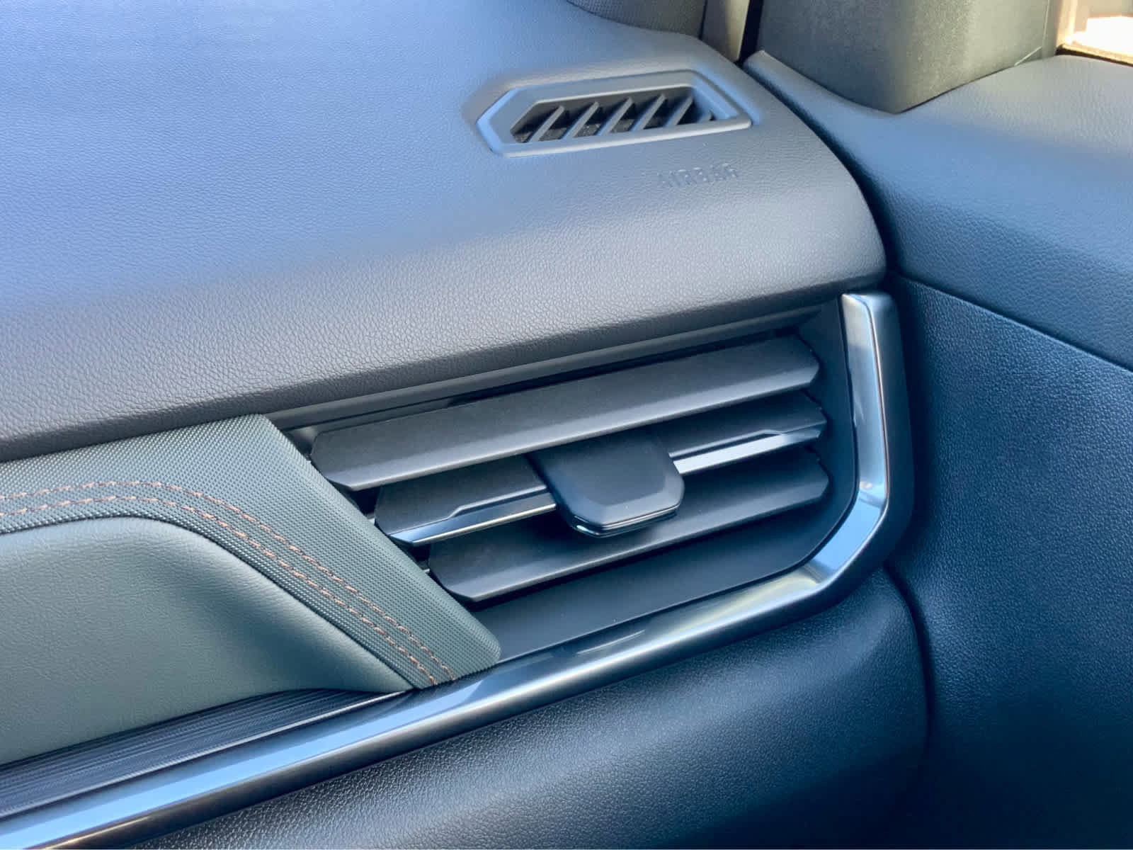 New 2026 GMC Terrain AT4 w/ LPO, Black Badging Package image 46