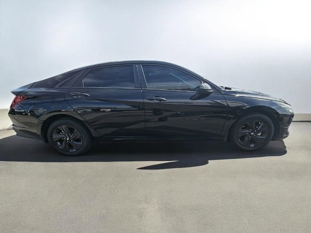Used 2022 Hyundai Elantra SEL w/ Cargo Package image 25