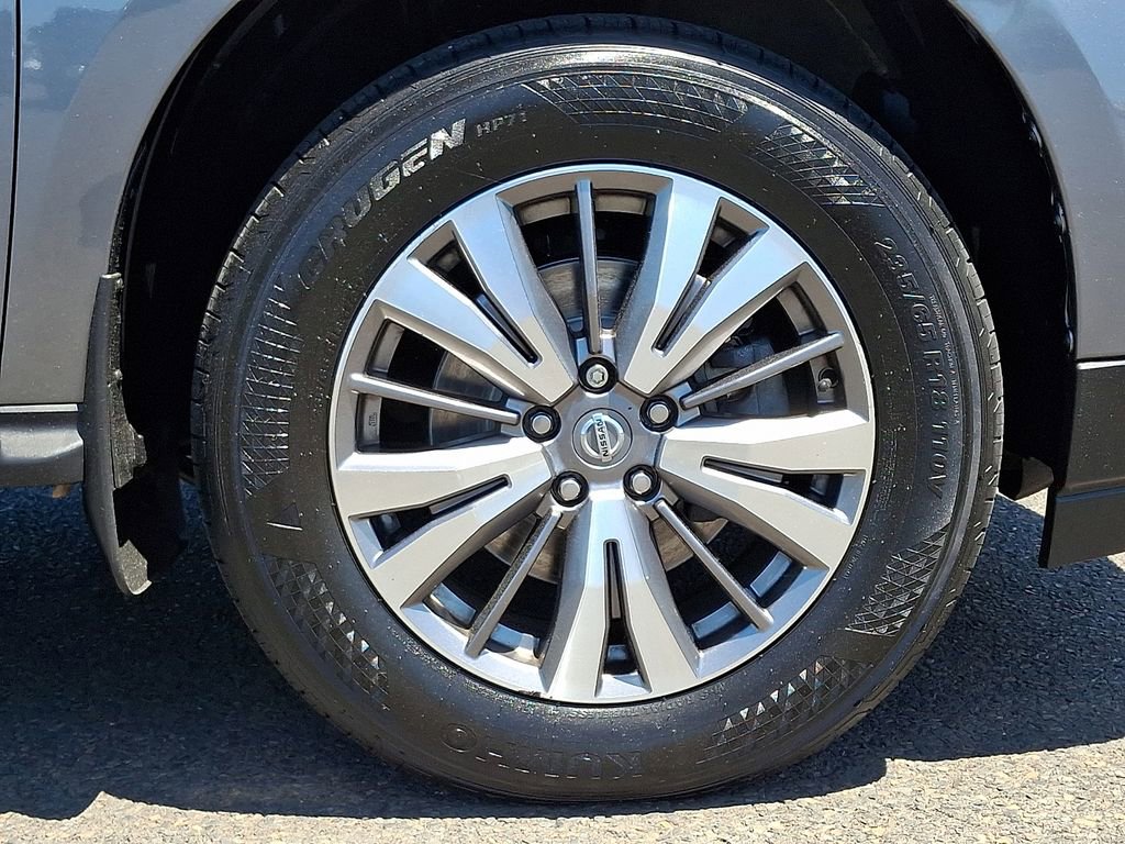 Used 2020 Nissan Pathfinder S AWD/4WD image 8