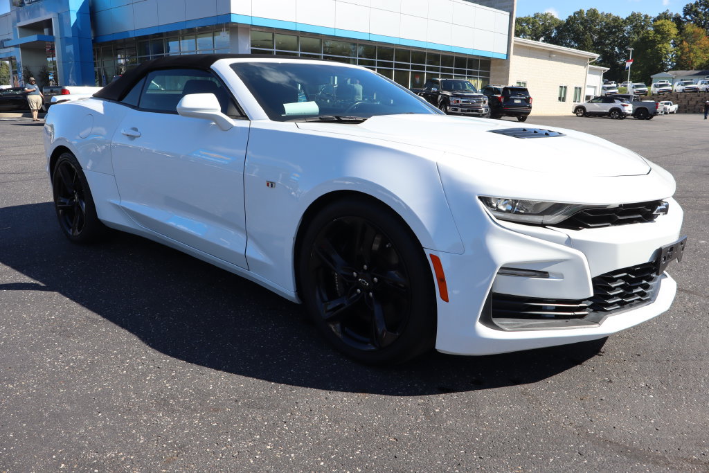 Used 2024 Chevrolet Camaro SS RWD image 2
