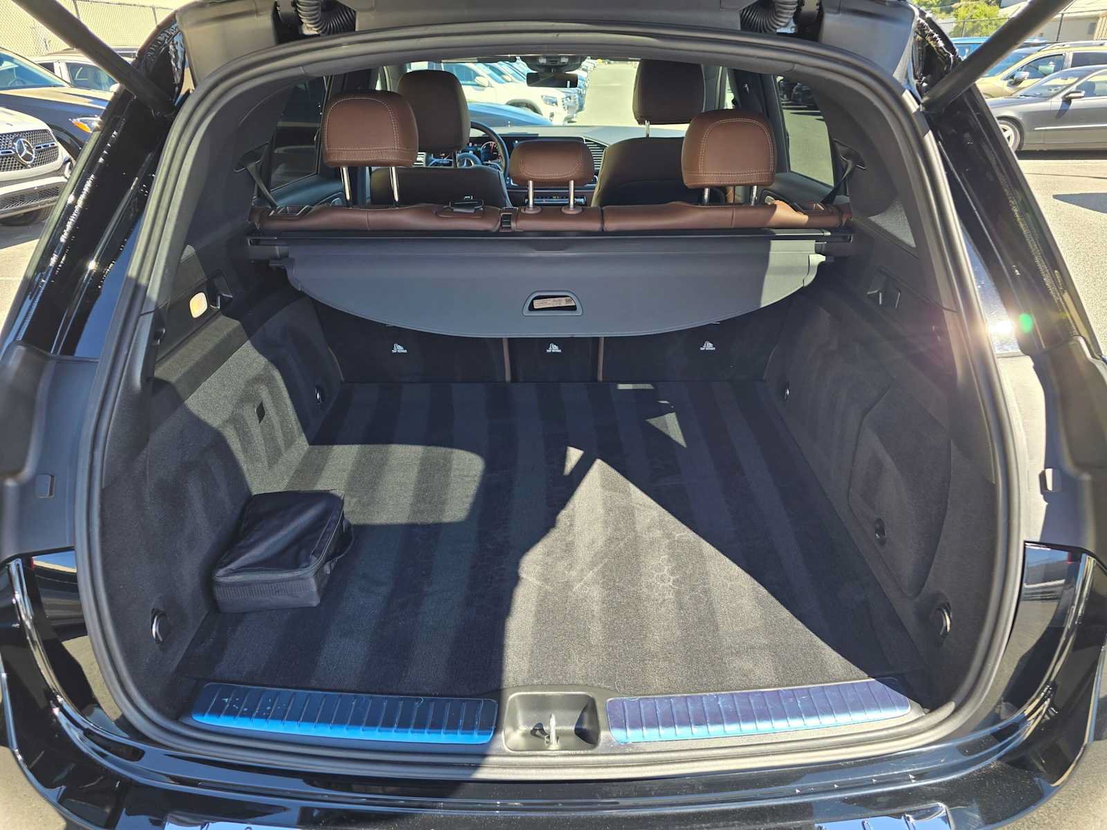 Used 2025 Mercedes-Benz GLE 450e 4MATIC image 14
