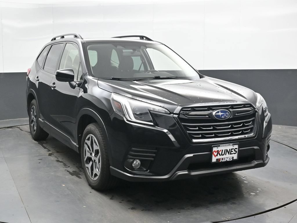 Used 2022 Subaru Forester Premium AWD/4WD image 6