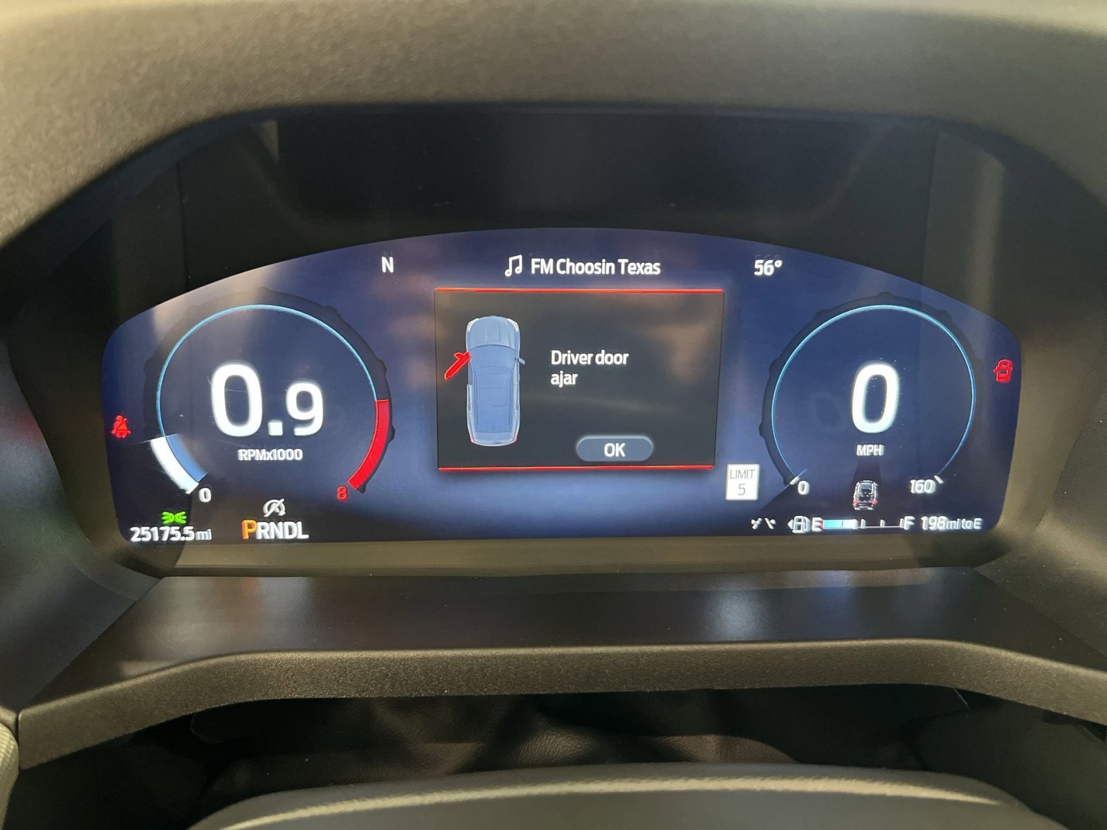 Used 2025 Ford Explorer Active RWD image 18