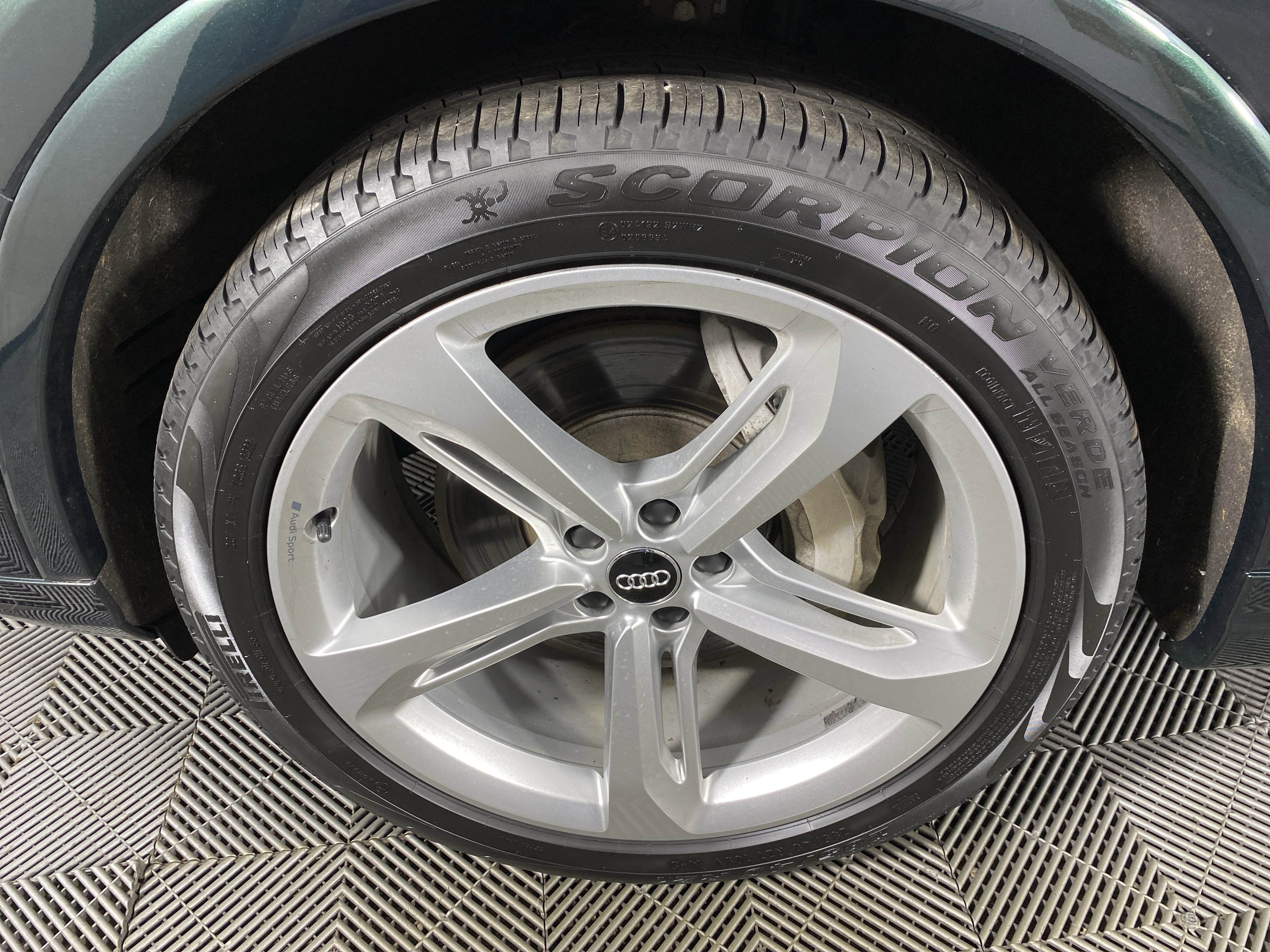 Used 2019 Audi Q7 3.0T Prestige image 13