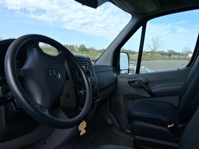 Used 2012 Mercedes-Benz Sprinter 3500 image 9