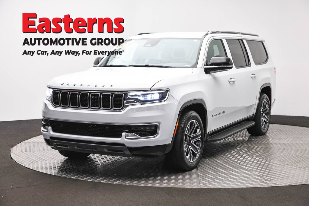 Used 2024 Jeep Wagoneer L Series II RWD image 1