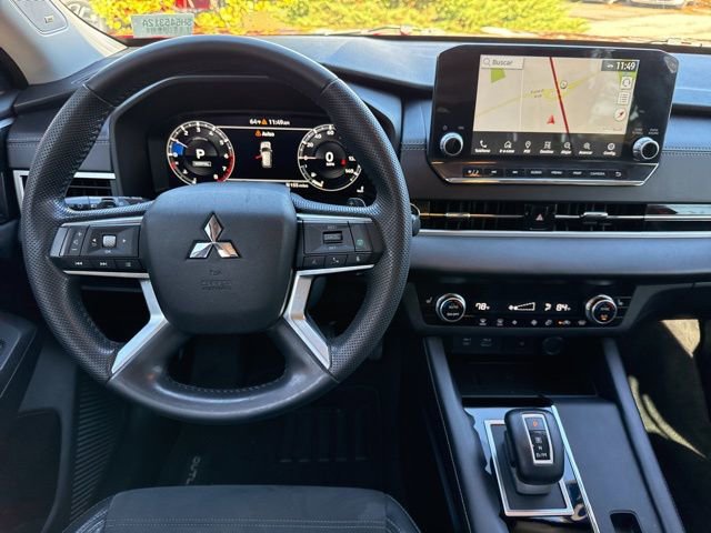 Used 2022 Mitsubishi Outlander SE image 19