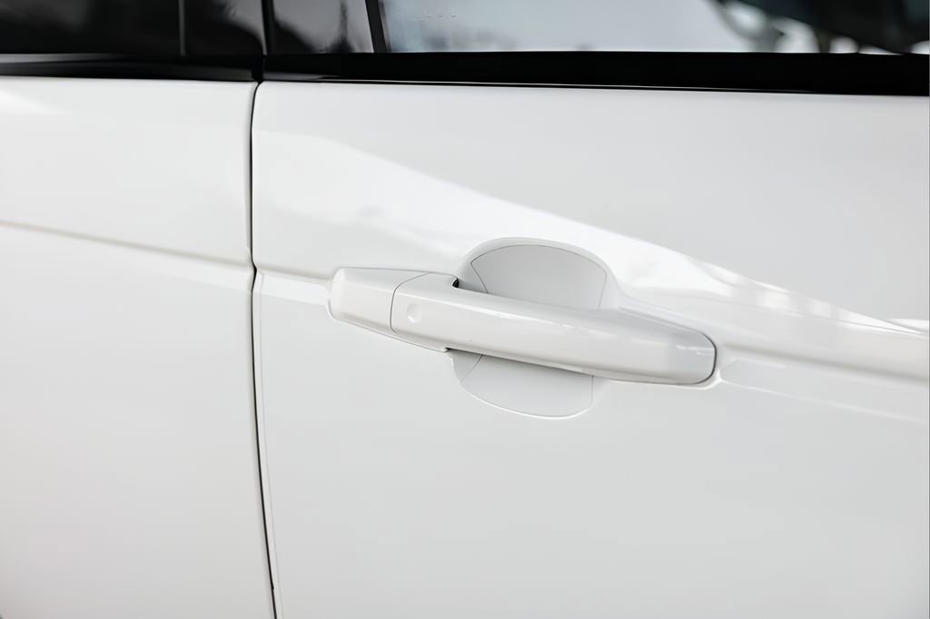 Used 2022 Land Rover Range Rover P525 Westminster Edition image 13