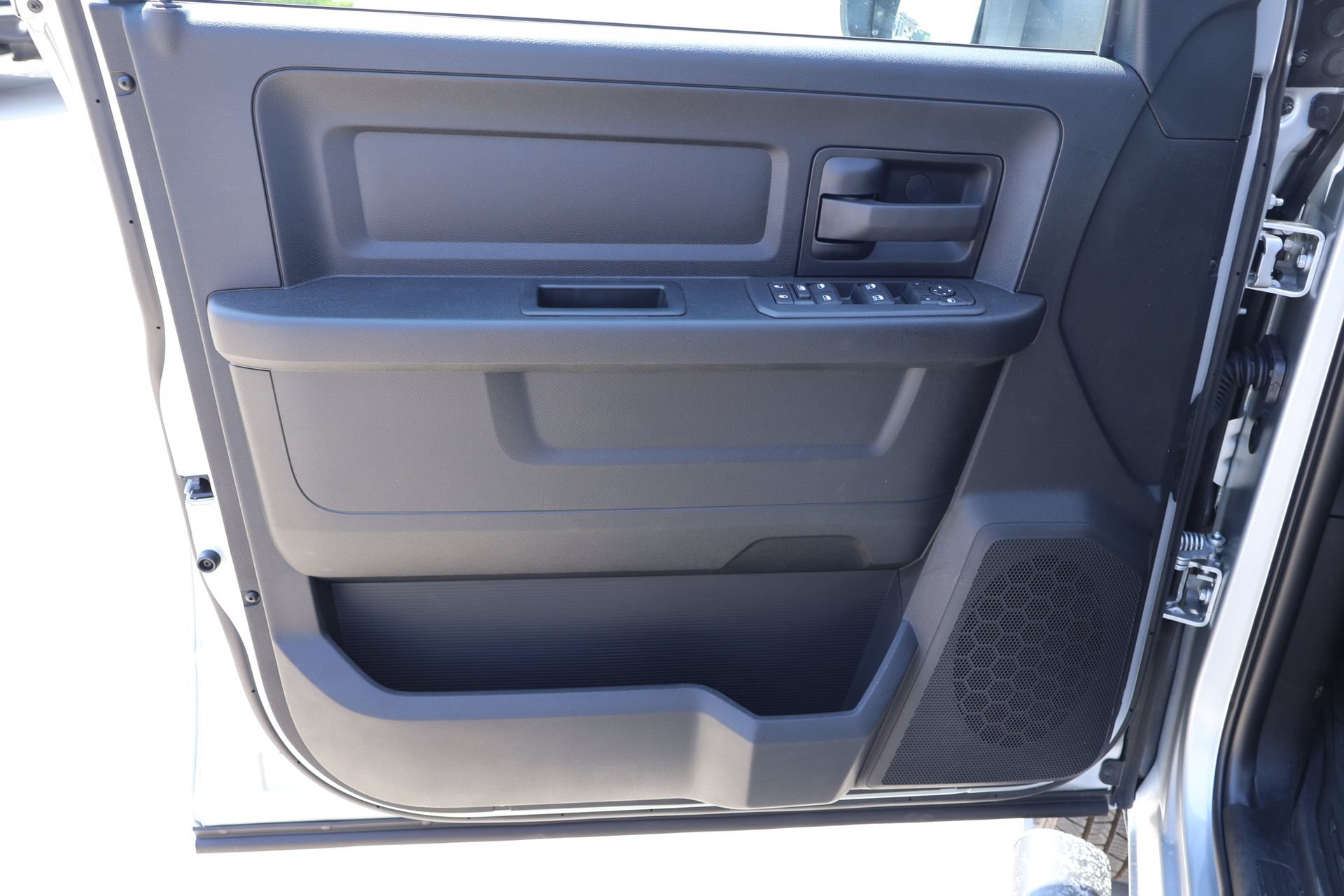 New 2026 RAM 3500 Tradesman AWD/4WD image 15