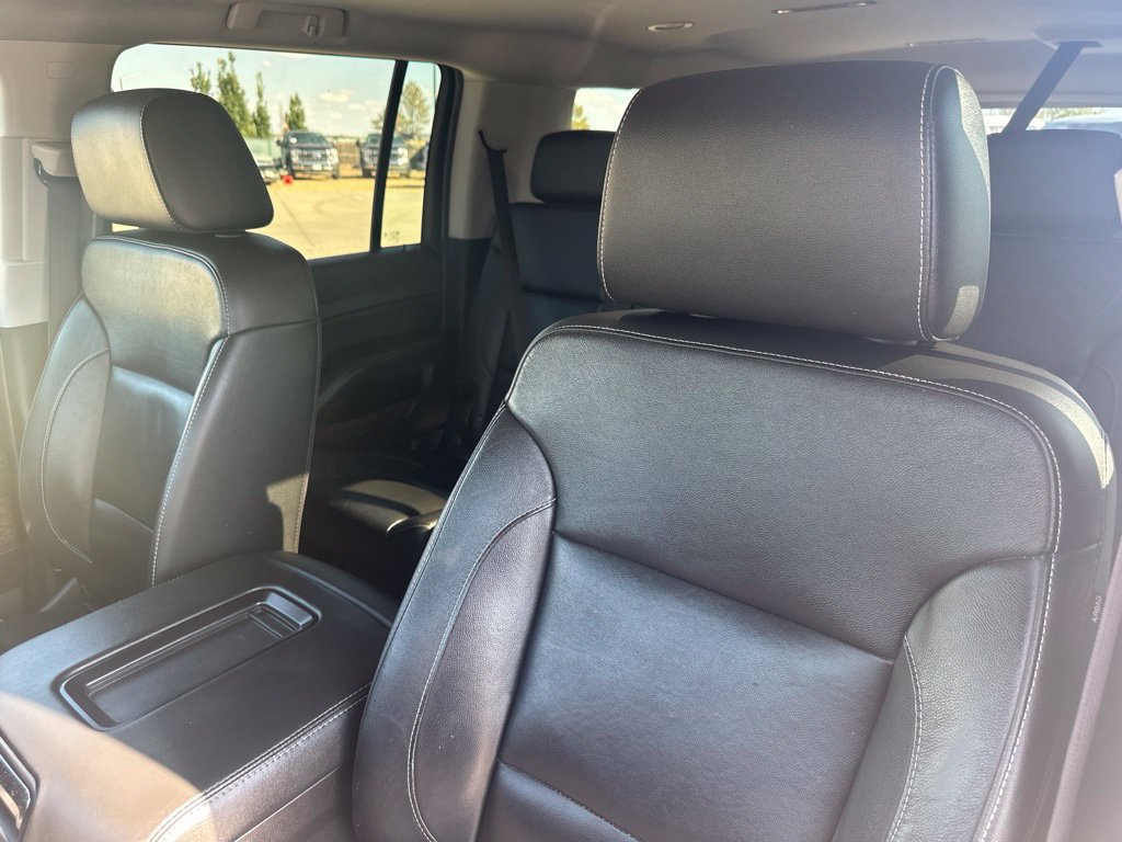 Used 2019 Chevrolet Suburban LT AWD/4WD image 15