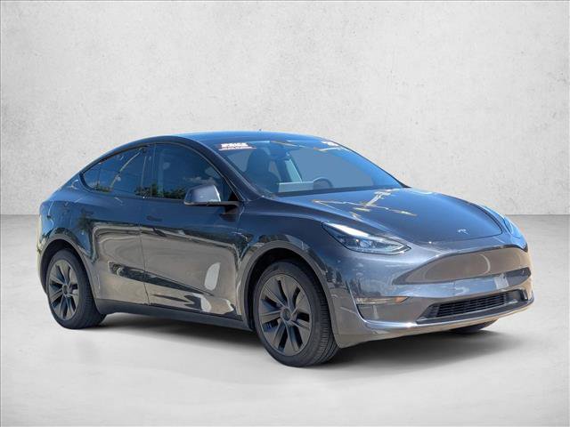 Used 2025 Tesla Model Y Long Range AWD/4WD image 3